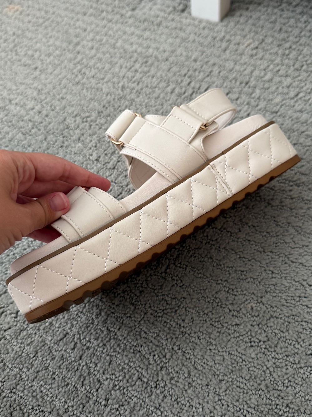 Steve Madden Cream Platform Sandals with Gold Hardware - Picture 3 of 6